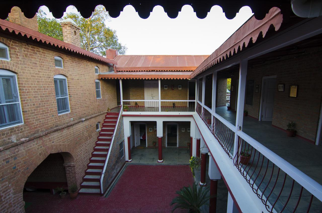 Hotel Naurang Yatri Niwas Garli Exterior foto