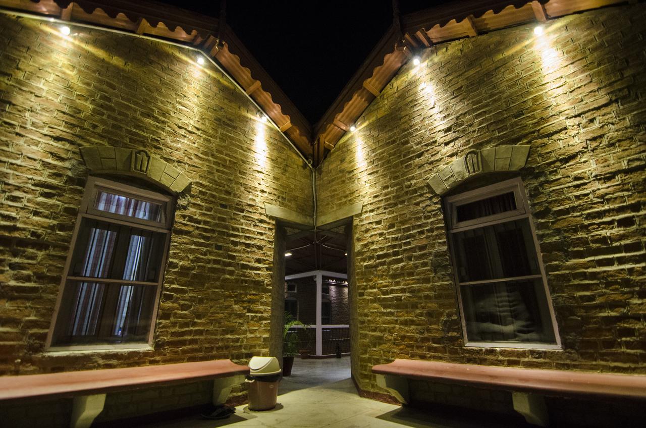 Hotel Naurang Yatri Niwas Garli Exterior foto