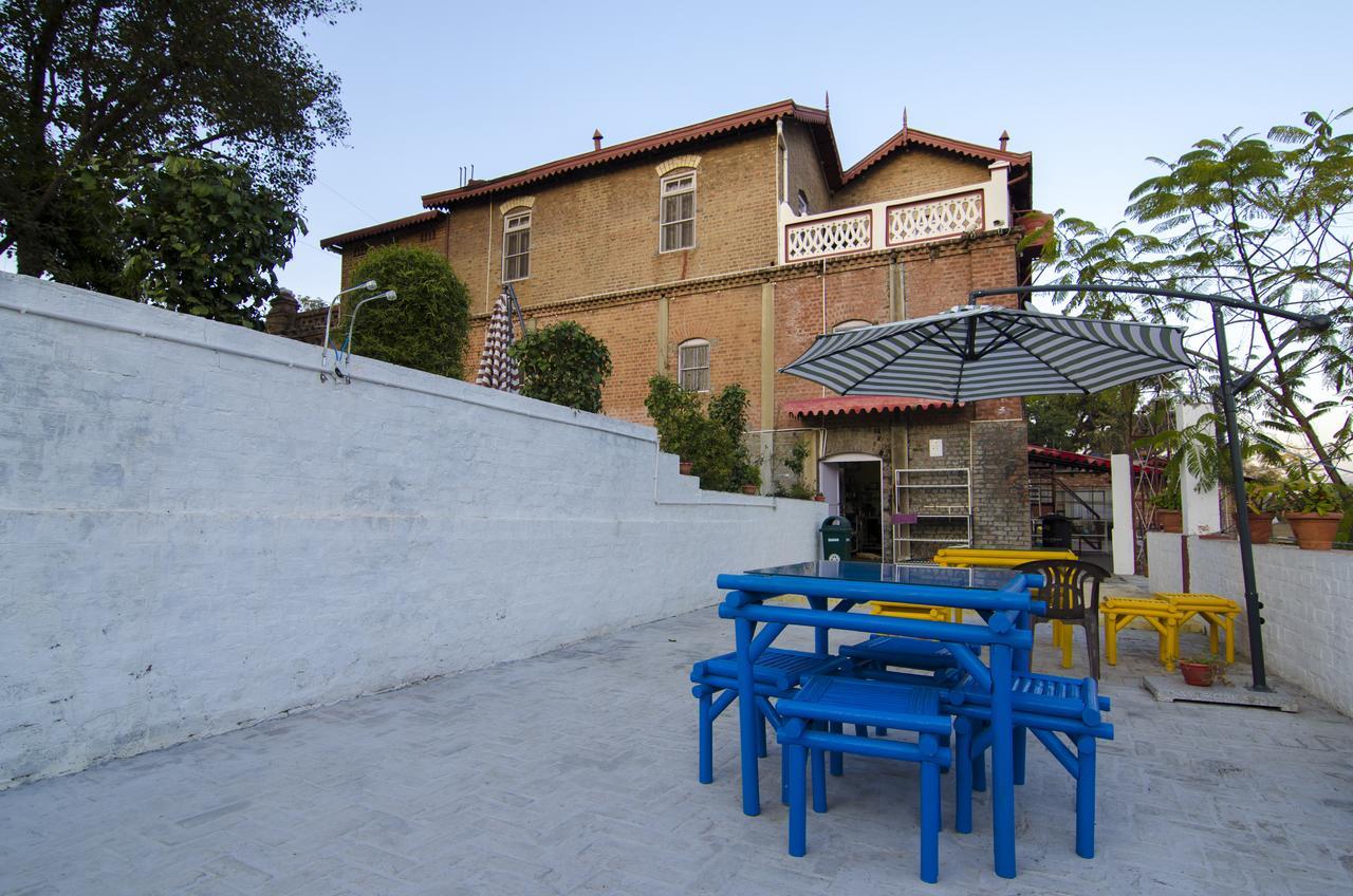 Hotel Naurang Yatri Niwas Garli Exterior foto