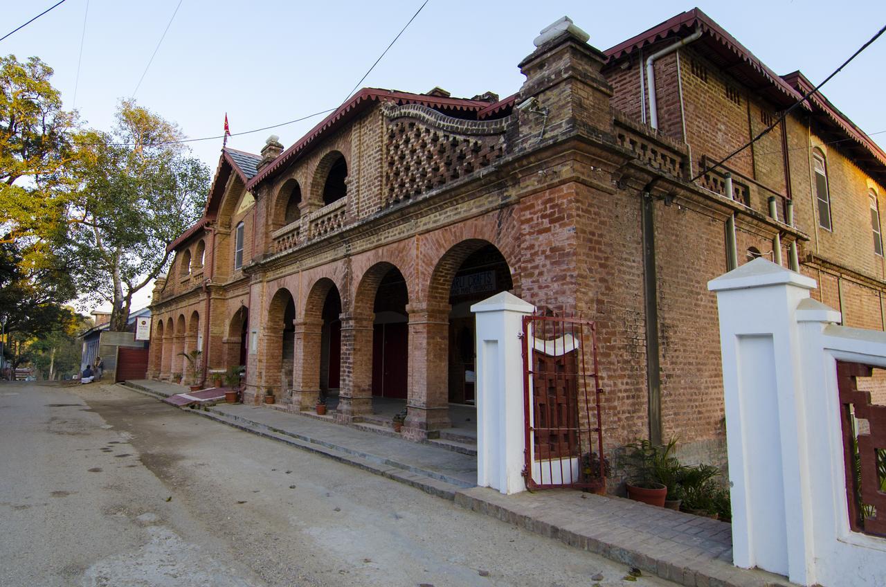 Hotel Naurang Yatri Niwas Garli Exterior foto
